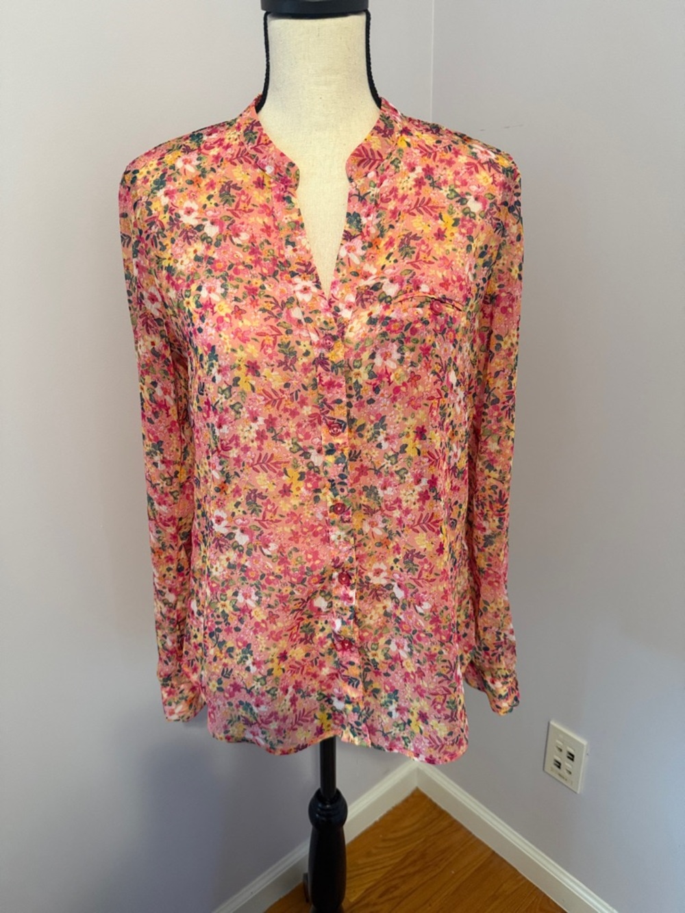 Kut from the Kloth Pink Floral Button-Down Shirt